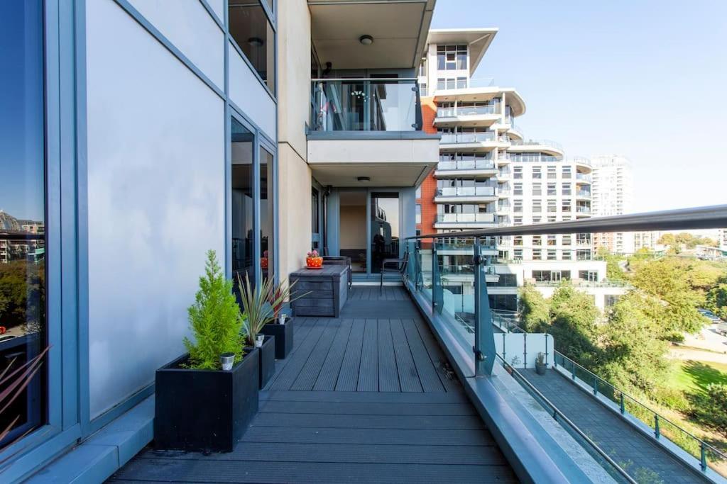 Thames View Apartment, Imperial Wharf London Exteriör bild